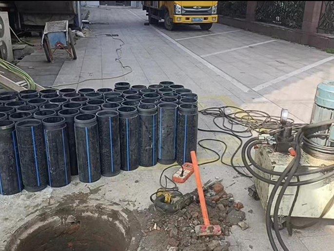 南靖PE置换管厂家 DN315置换管 非开挖管短管置换